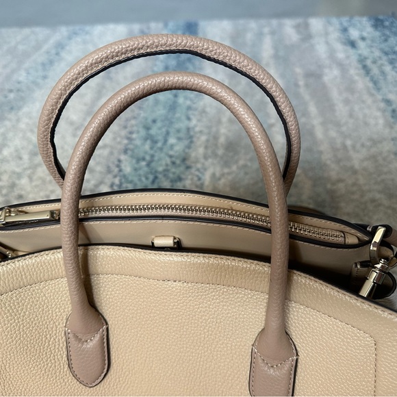 Kate Spade Satchel with dust bag - Picture 5 of 5